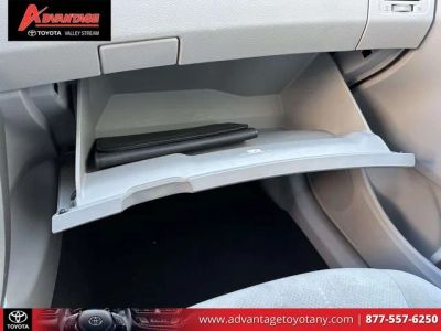 2013 Toyota Corolla - Photo 38