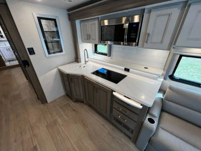 2026 Thor Motor Coach ARIA - Photo 6