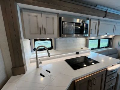 2026 Thor Motor Coach ARIA - Photo 12