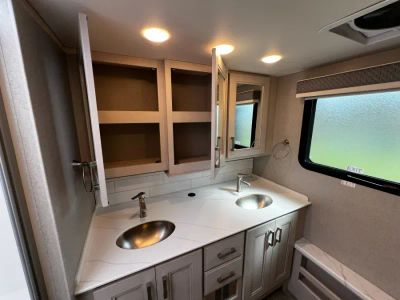 2026 Thor Motor Coach ARIA - Photo 45