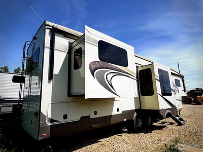 2019 Jayco North Point - Photo 2