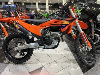 2025 KTM 300 SX — front three-quarter view