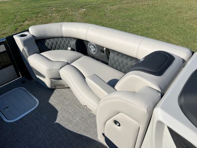 2026 Barletta Lusso L23UC - Photo 18