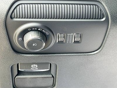 2025 Jeep Wagoneer L - Photo 10