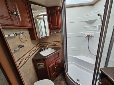 2013 Winnebago Vista - Photo 32
