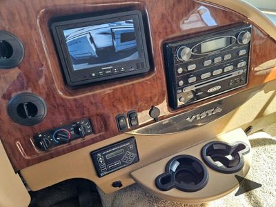 2013 Winnebago Vista - Photo 45