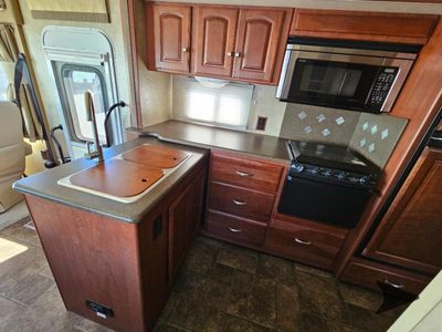 2013 Winnebago Vista - Photo 10