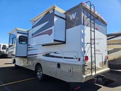 2013 Winnebago Vista - Photo 5