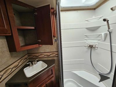 2013 Winnebago Vista - Photo 35