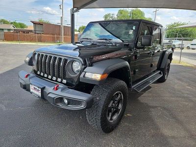 2022 Jeep Gladiator — rear three-quarter view