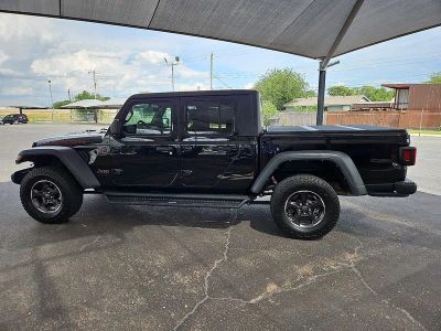 2022 Jeep Gladiator — interior view