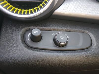 2025 Chevrolet Trax - Photo 13