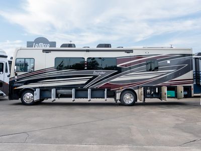 2026 Fleetwood BOUNDER - Photo 25