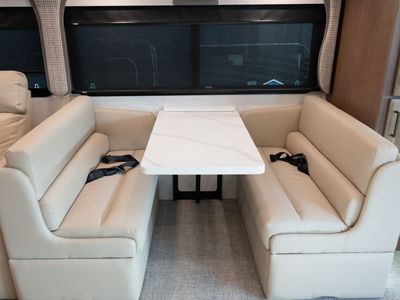 2026 Fleetwood BOUNDER - Photo 14