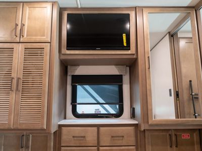 2026 Fleetwood BOUNDER - Photo 18