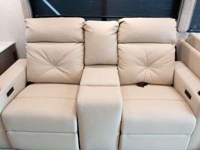 2026 Fleetwood BOUNDER - Photo 15