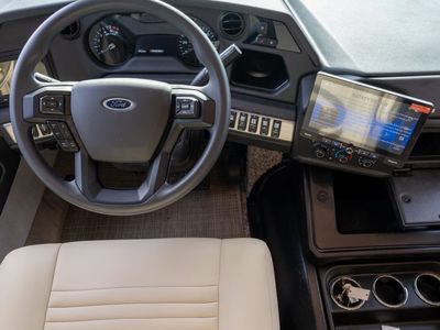 2026 Fleetwood BOUNDER - Photo 2