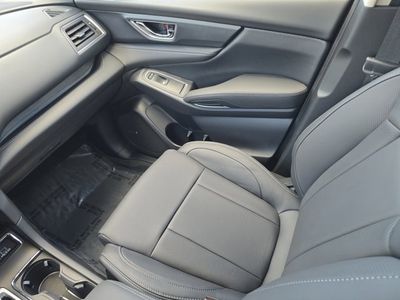 2025 Subaru Ascent — photo 14 view