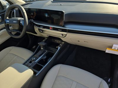 2026 Kia Sorento — photo 13 view