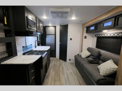 2022 Coachmen RV Freedom Express Ultra Lite — interior view