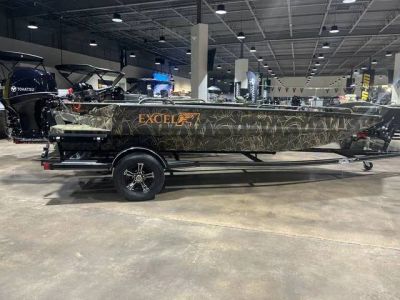 2025 Excel Boats VIBER F4 — front three-quarter view