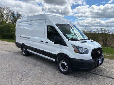 2026 Ford Transit-250 — side profile view