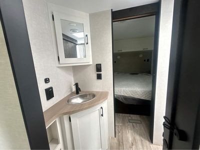 2026 VENTURE RV SIENNA - Photo 15