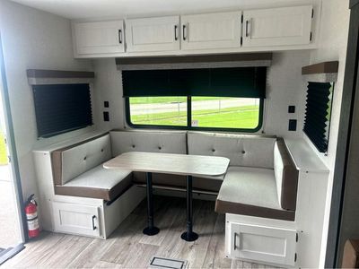 2026 VENTURE RV SIENNA - Photo 10