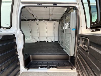 2025 Chevrolet Express Cargo WT - Photo 14