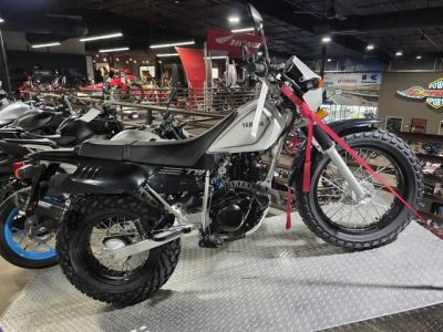 2026 Yamaha TW200 — front three-quarter view