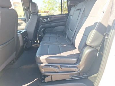 2024 Chevrolet Suburban - Photo 21