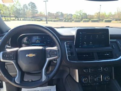 2024 Chevrolet Suburban - Photo 4