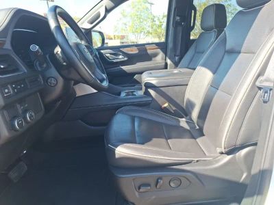 2024 Chevrolet Suburban - Photo 19