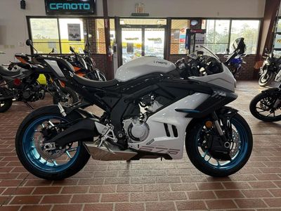 2026 CFMOTO 675SS - Photo 7