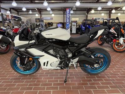 2026 CFMOTO 675SS - Photo 8