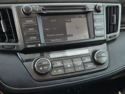 2015 Toyota RAV4 - Photo 9