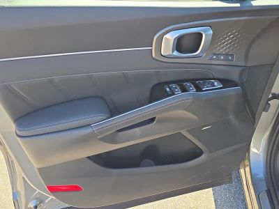 2026 Kia Sorento Hybrid — photo 17 view