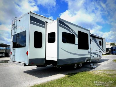 2018 Highland Ridge Open Range — rear three-quarter view