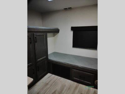 2026 Venture RV SportTrek — photo 29 view