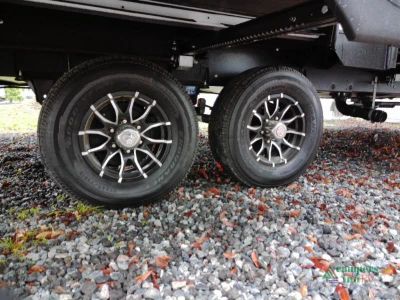 2026 Venture RV SportTrek — photo 19 view