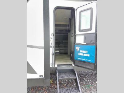 2026 Venture RV SportTrek — photo 12 view
