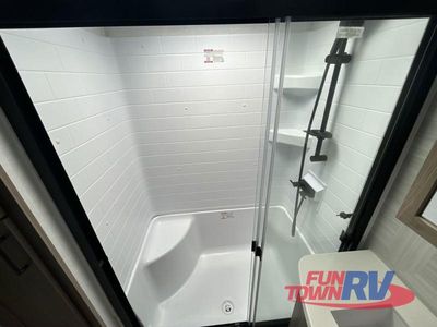 2026 Forest River RV Rockwood Signature - Photo 24