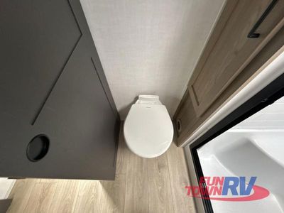 2026 Forest River RV Rockwood Signature - Photo 23