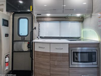 2026 Thor Motor Coach Tiburon - Photo 13