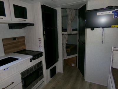 2025 Forest River RV Surveyor Legend - Photo 9