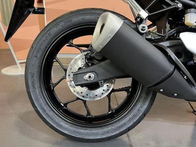2026 Yamaha YZF-R3 - Photo 12