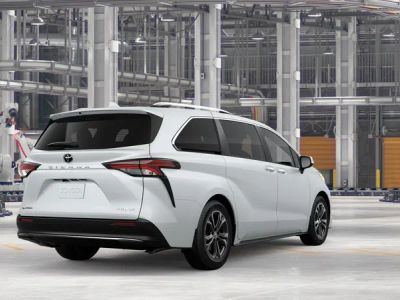 2026 Toyota Sienna - Photo 11