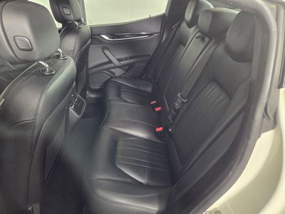 2022 Maserati Ghibli - Photo 25