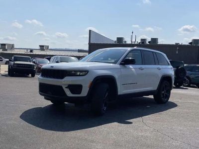 2023 Jeep Grand Cherokee - Photo 8