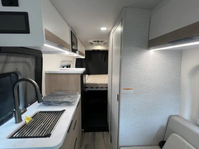 2027 Thor Motor Coach TALAVERA — photo 8 view